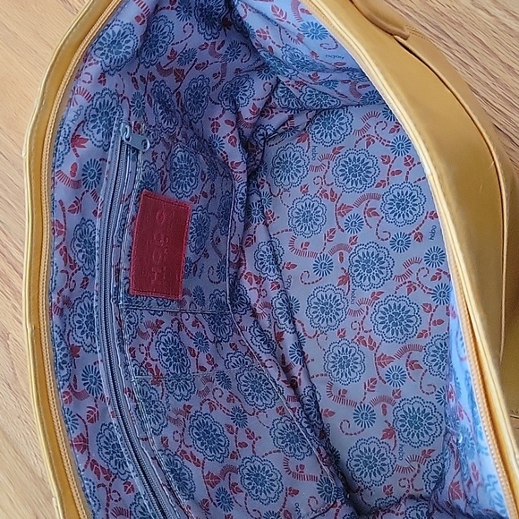 HOBO Handbag - Picture 8 of 10